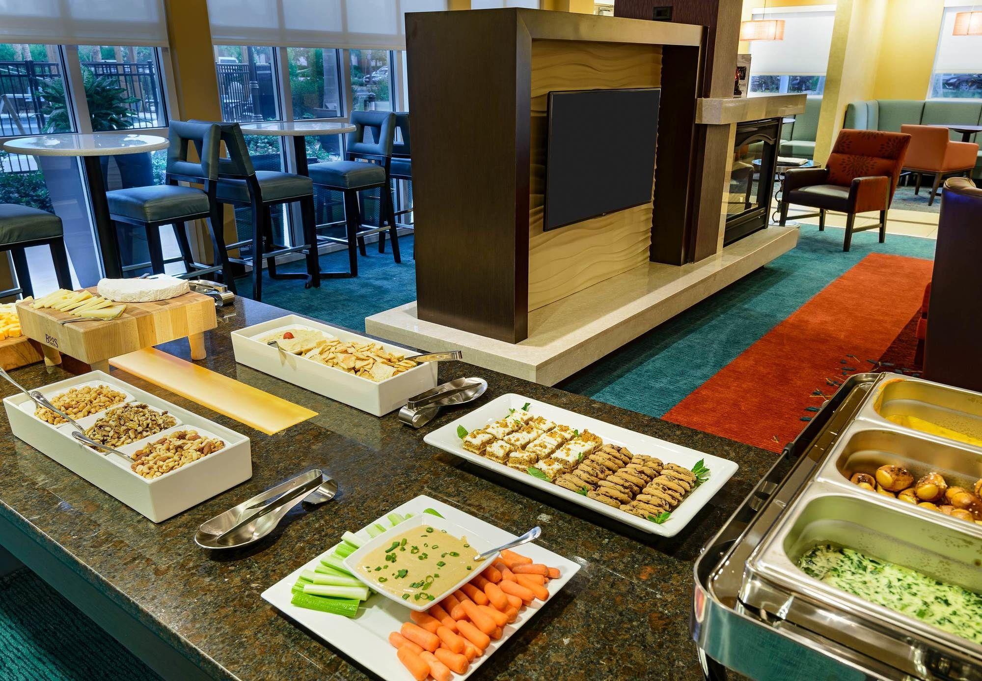 Residence Inn By Marriott Fort Myers At I-75 And Gulf Coast Town Center Эстеро Экстерьер фото